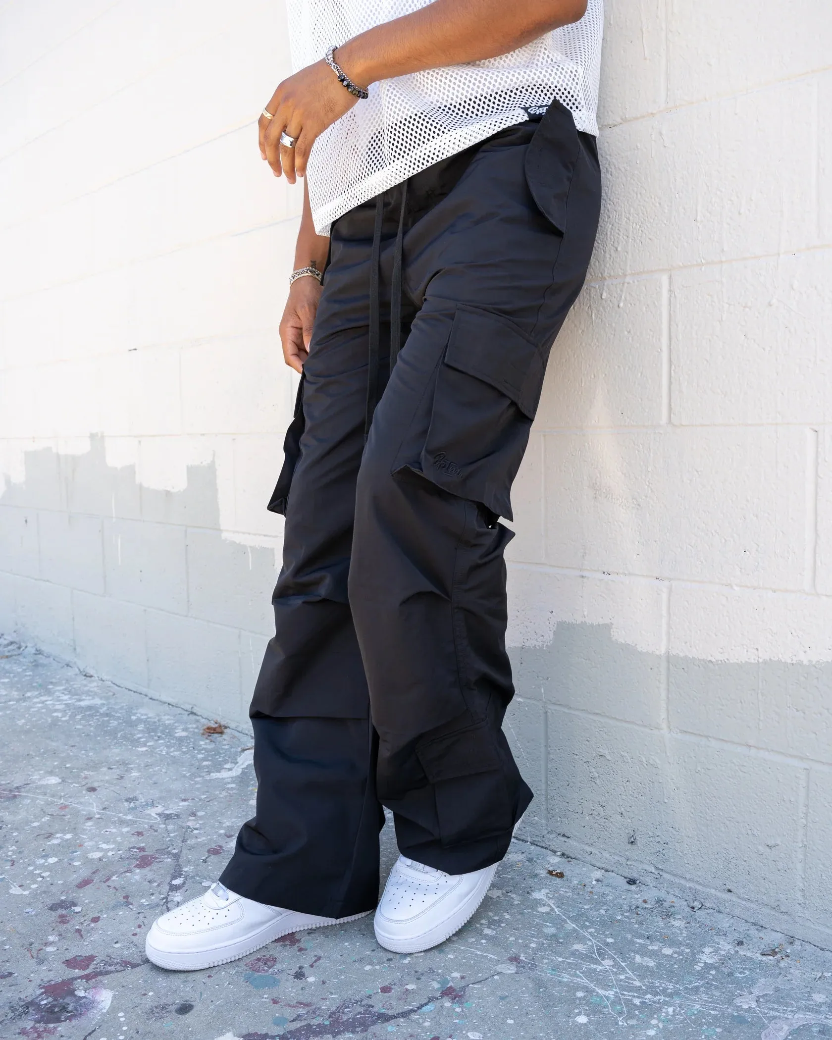 EPTM PARACHUTE CARGO PANTS BLACK